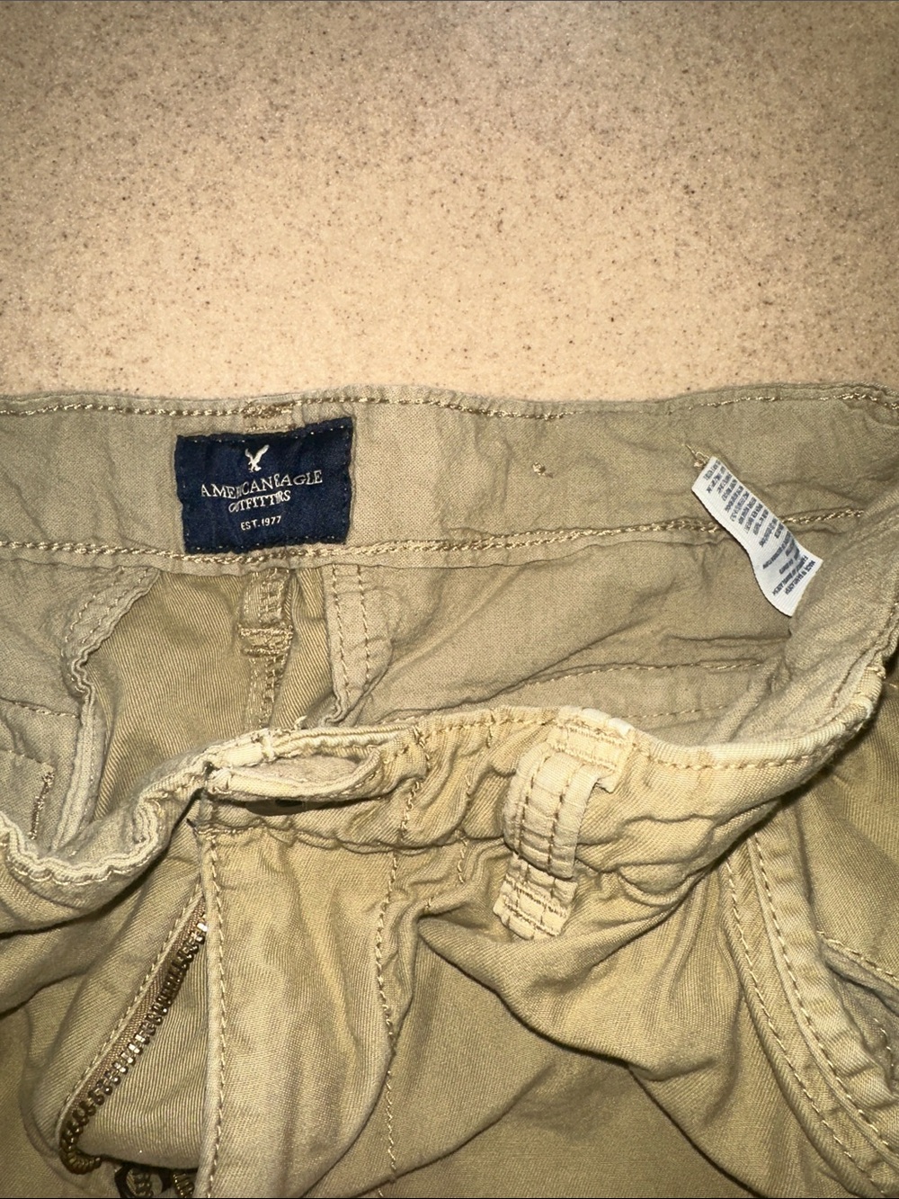 American Eagle Outfitters Men’s Chino Cargo Shorts- Light Khaki